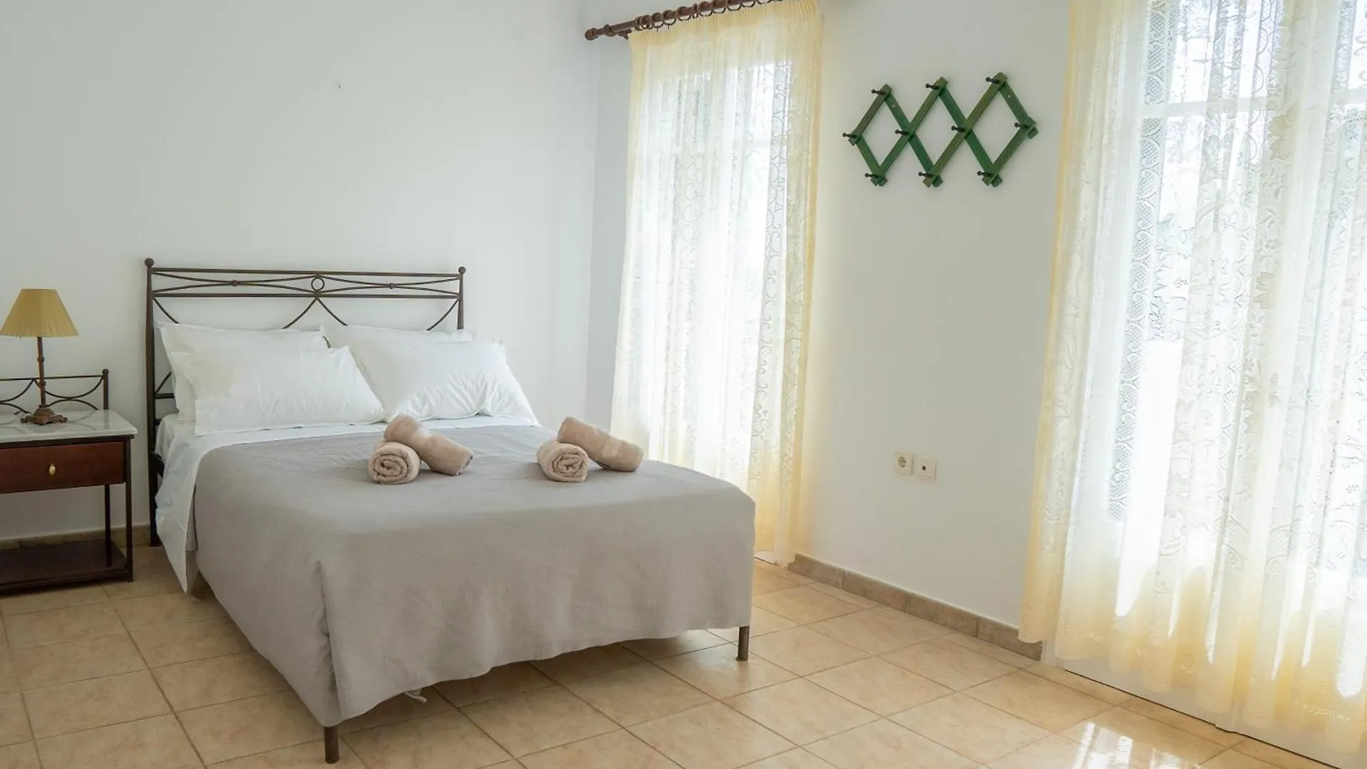 Bay View Villa Kourouklata
